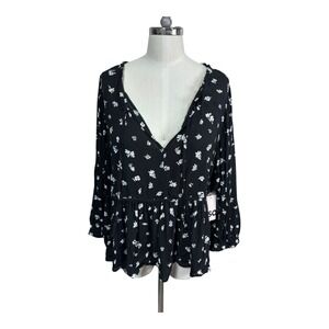 SO Black Floral Print Long Sleeve V-Neck Ruffled Peasant Babydoll Top Size M NWT